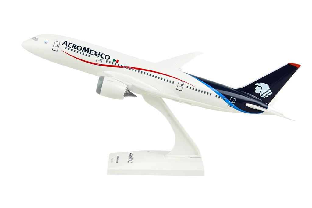 SKY MARKS Aeromexico Готовая модель 1/200 787-8