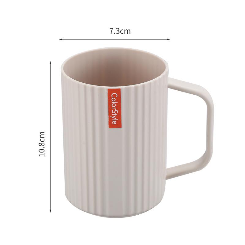 Детские парные стаканчики для полоскания рта для студентов в высококлассном отеле