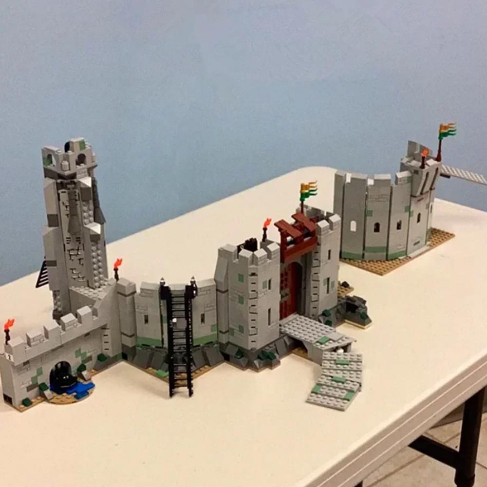 MOC Magical Castle Knight American TV Movie Battle of Helm's Deep Castle Tower Model Building Blocks Bricks Festival Party Gifts