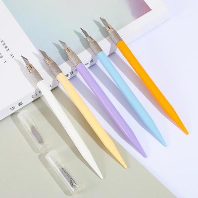 Новичок Стартовый 0.5: Набор ножей для рукоделия и резьбы с резиновым штампом и бумагорезательным ножом