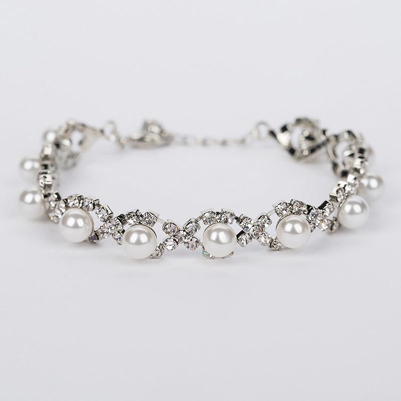 Korean Style Classic Chic Women's Pearl and Gemstone Bracelet B089