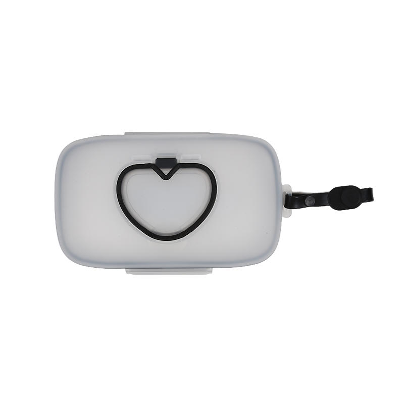 1 шт. Портативный контейнер для хранения влажных салфеток и масок в форме сердца из полипропилена с защелкой для детских путешествий, держатель для салфеток