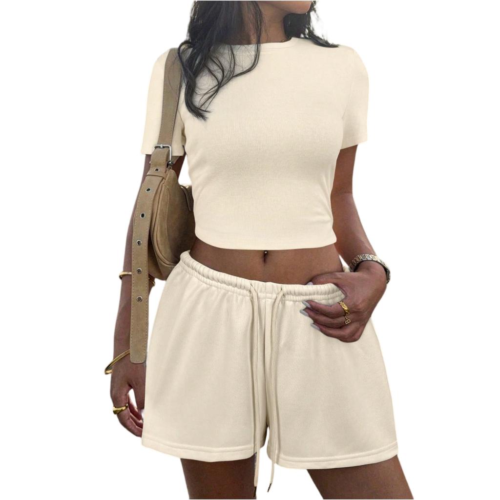 Модный женский повседневный костюм: топ и брюки