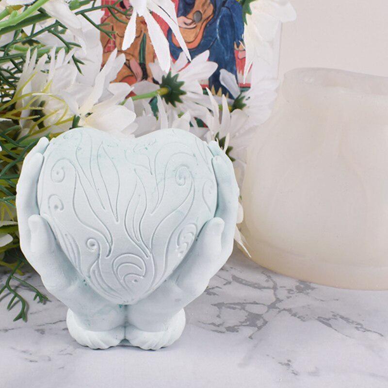 Holding Love In Hand Silicone Soap Mold Small Palm Love Candle Resin Plaster Mold Heart Chocolate Ice Cube Mould Home Decor Wedding Lover Gifts