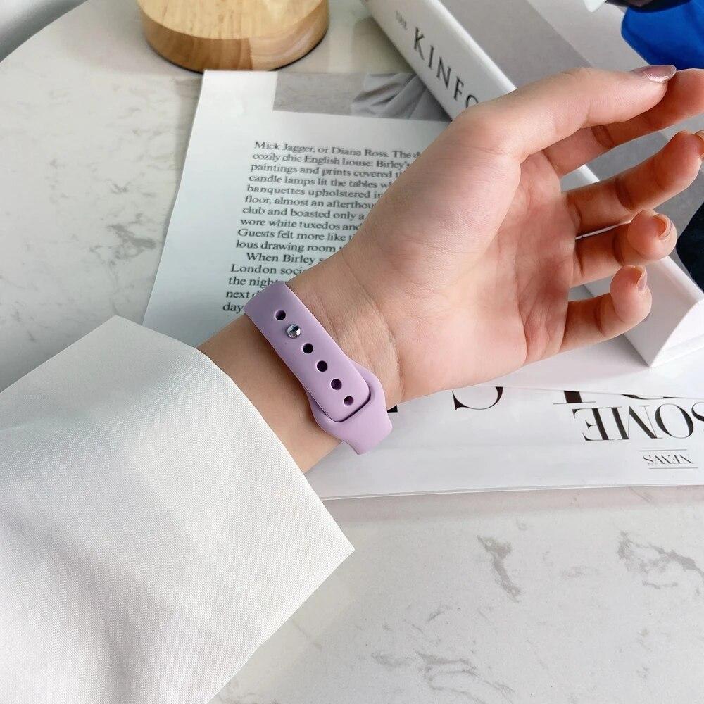 Ремешок для Apple Watch Band 40 мм, 44 мм, 45 мм, 41 мм, 38 мм, 42 мм, спортивный тонкий силиконовый браслет correa iWatch Series 8 Ultra 2 SE 7 6 3 9