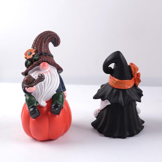 Halloween Gnome Decoration Pumpkin Couple Resin Figurine Fairy Tale Themed Gnome Sculpture Indoor Outdoor Table Desk Home Decor