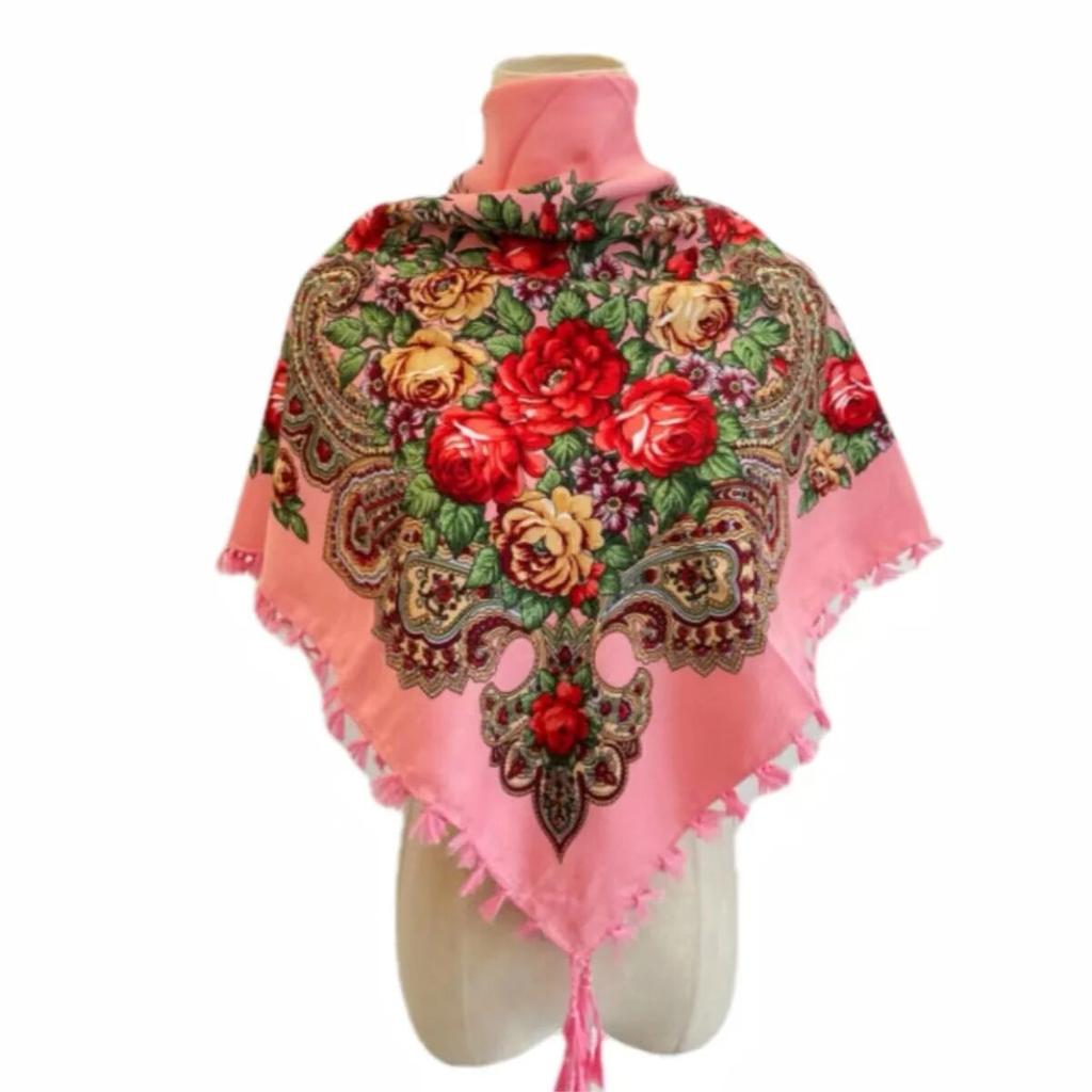 Квадратный шарф с цветочным принтом в русском стиле 90*90 см