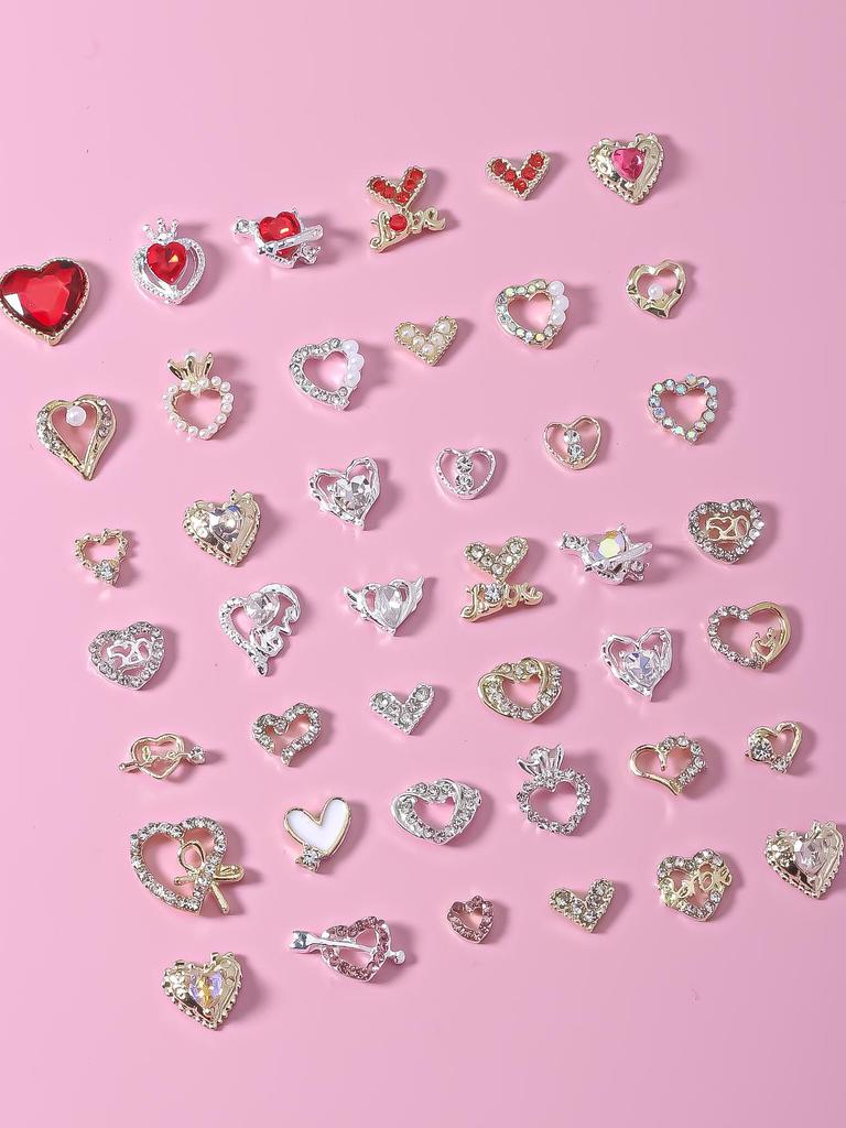 День святого Валентина Любовь Подвески для ногтей Mix30/60/100 шт 3D сплав V-образная стрела через сердце украшения для ногтей DIY 2025 подарок для девочек
