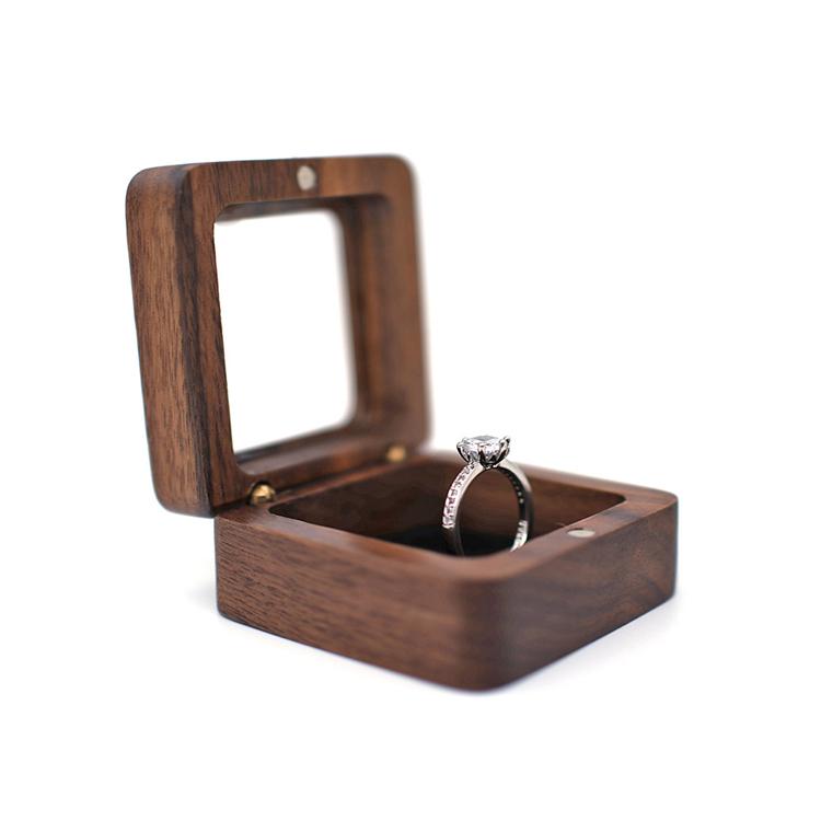 Luxury Modern Walnut Proposal Engagement Wedding Jewelry Packaging Wooden Ring Box with Window