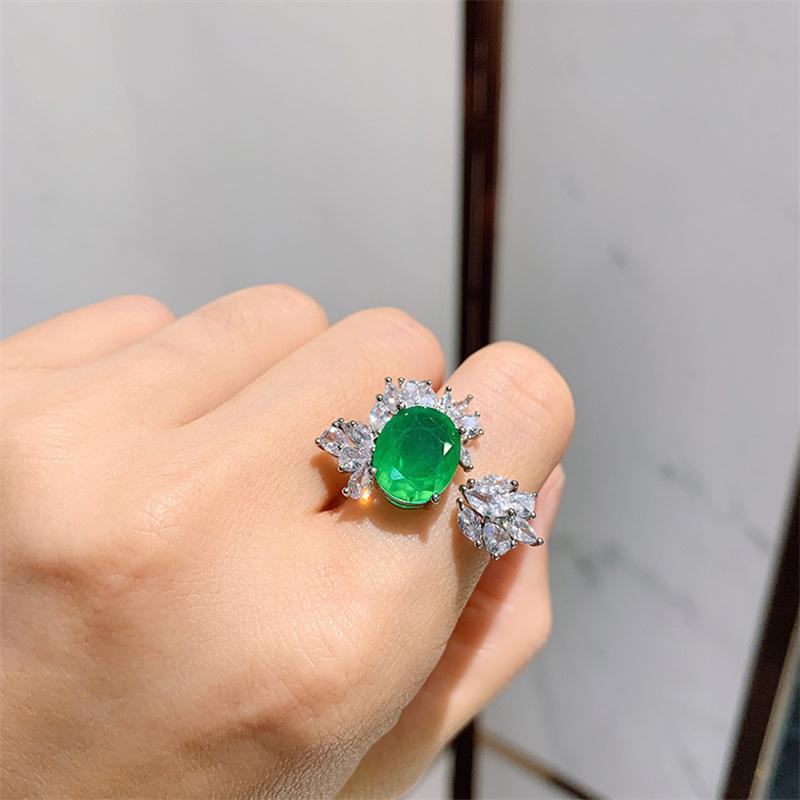 CC Vintage Ring Green Created Emerald Stone Luxury Accessories Open Rings for Women Party Wear Fine Jewelry Bijoux CC3018