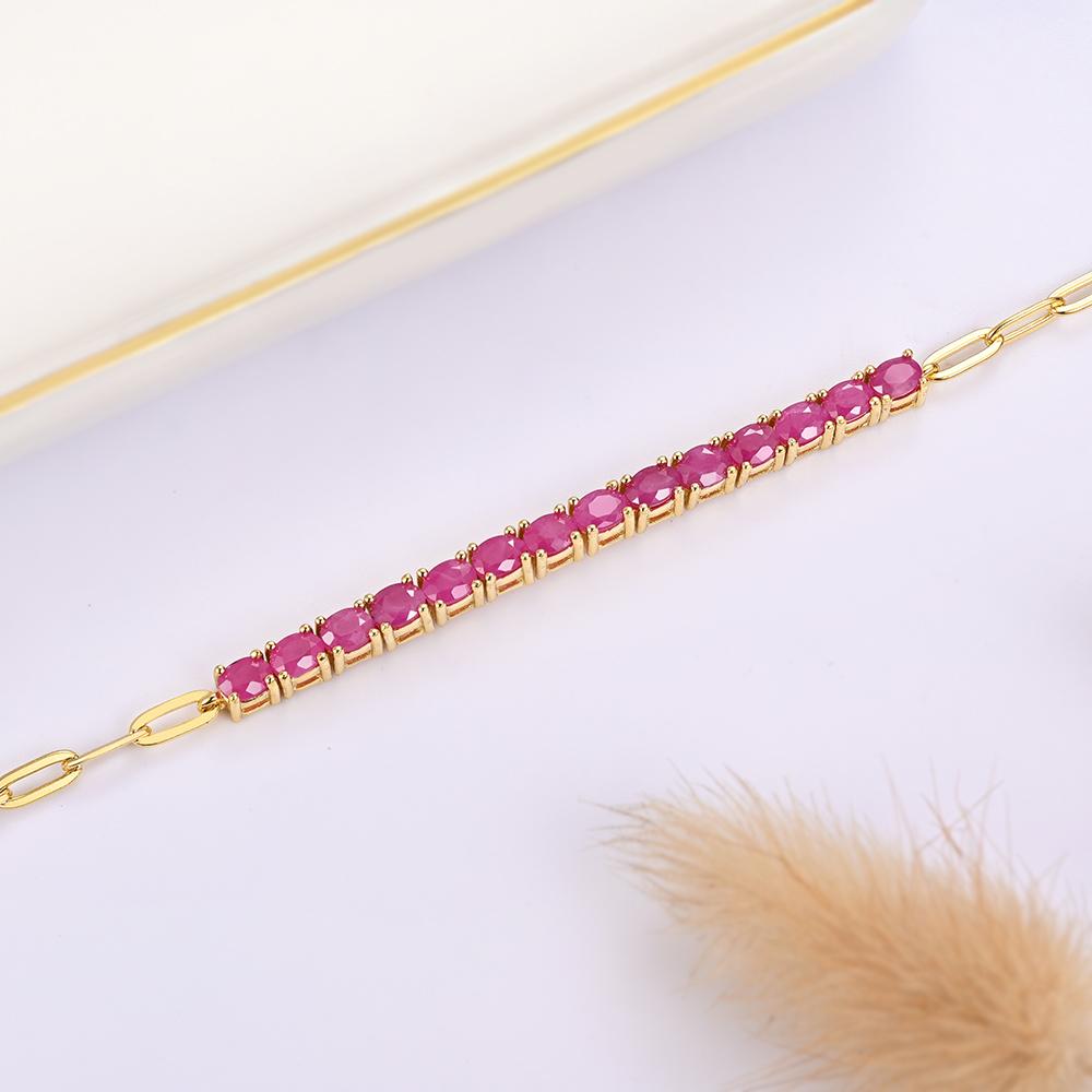 Роскошный женский браслет из серебра 925 пробы с натуральными вставками из рубина овальной формы 3*4 мм. Классические изысканные украшения для подарка на день рождения.