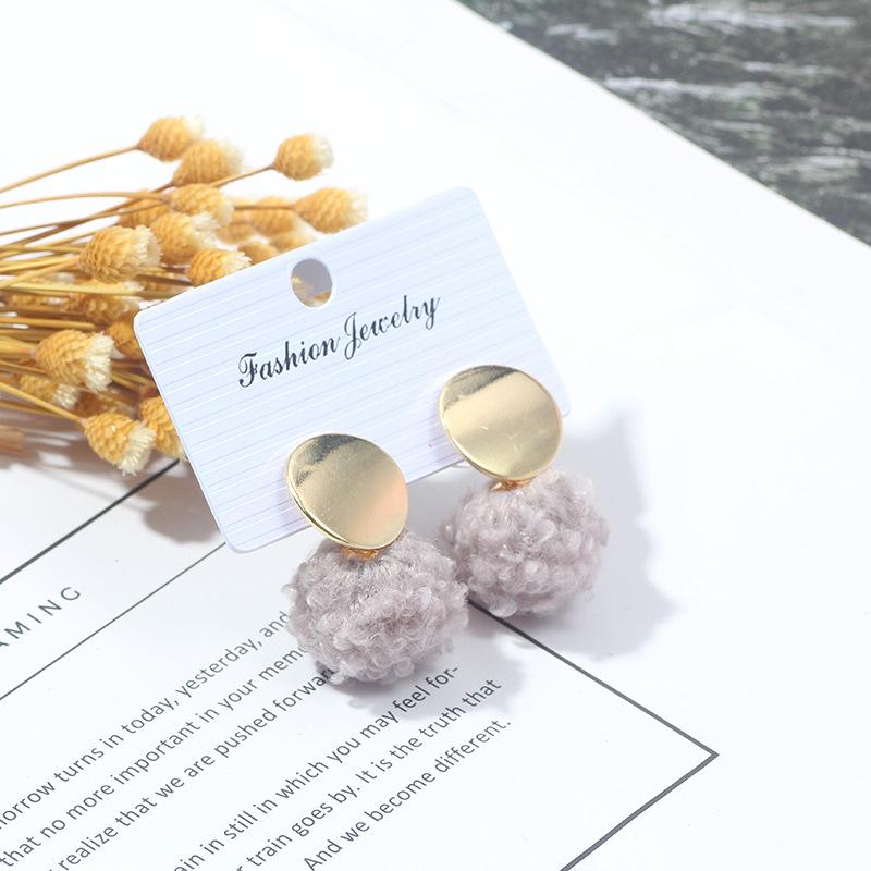 Fashion Creative Hairball Stud Earrings, Simple And Cute Rolled Lamb Teddy Wool Earrings