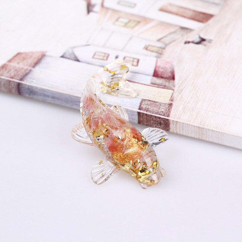 Creative Artificial Fish Turtle Dolphin Jewelry Beautiful Koi Fish Turtle Dolphin Natural Crystal Fish Table Car Home Decoration Gift for Friends