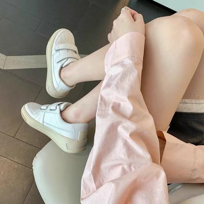 Спортивная повседневная обувь на платформе с липучками, маленькие белые туфли женские, весна и осень 2025, новая кожаная обувь с круглым носком, на высокой подошве и тонкая