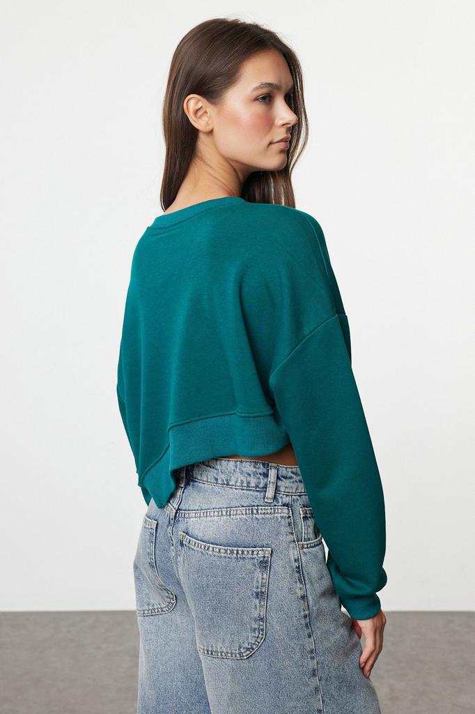 Women's Fashionable Stylish Sweatshirt Emerald Green Oversize Wide Fit Asymmetrical Crop Thick Knitted Sweatshirt