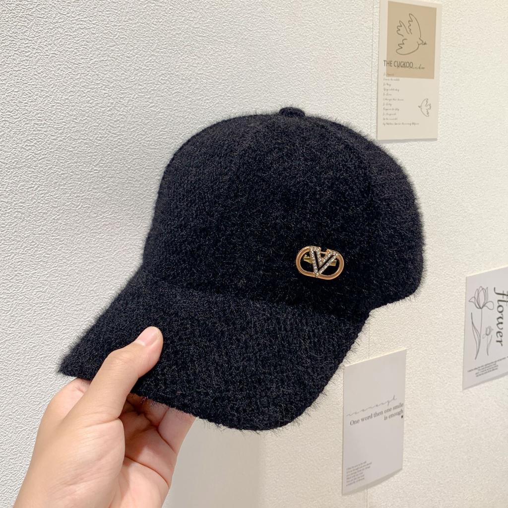 Женская модная бейсболка с вышитыми надписями, мягкая и удобная зимняя шапка для пар