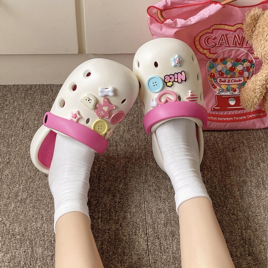 Модные новые сандалии тапочки милые мультяшные сабо женские мюли летние пляжные сандалии пещера отверстие женская садовая обувь для студентов девочек