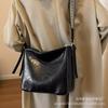 Retro Wide Shoulder Strap Small Bag Women's 2025 New Trendy Simple Temperament Shoulder Bag Popular Messenger Bucket Bag
