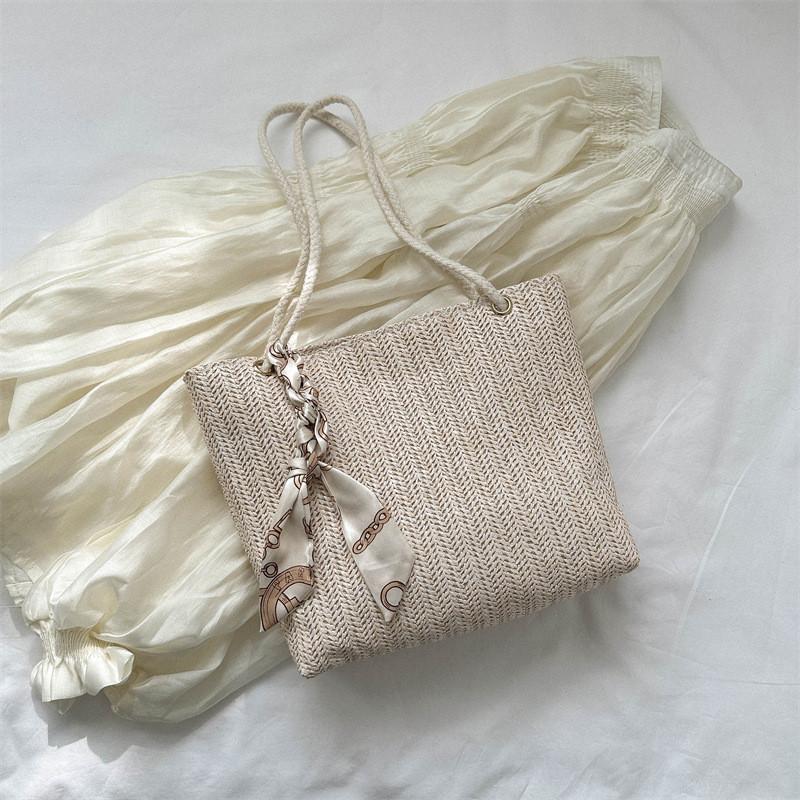 Chic Autumn New Fashionable Single Shoulder Tote Bag Spacious Stylish Handbag For Women