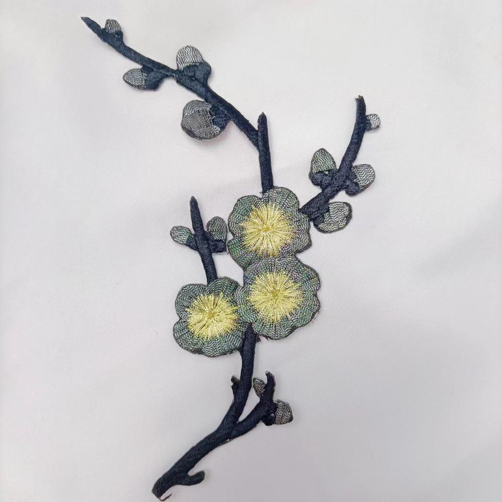 Plum Blossom Velcro Embroidery Patch: Handmade DIY Clothing Accessory