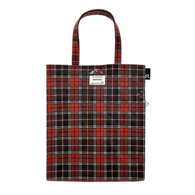 Сумка-тоут A4 с ламинированной передней вертикальной стороной Arcatre Laminated 02 Red [Rootote] для женщин