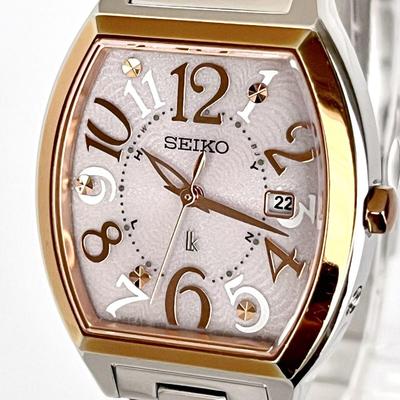Б/у [В рабочем состоянии] Полированные женские часы Seiko SEIKO LUKIA Радио-солнечные Хорошее состояние Розово-серебристый циферблат Золотой s2367