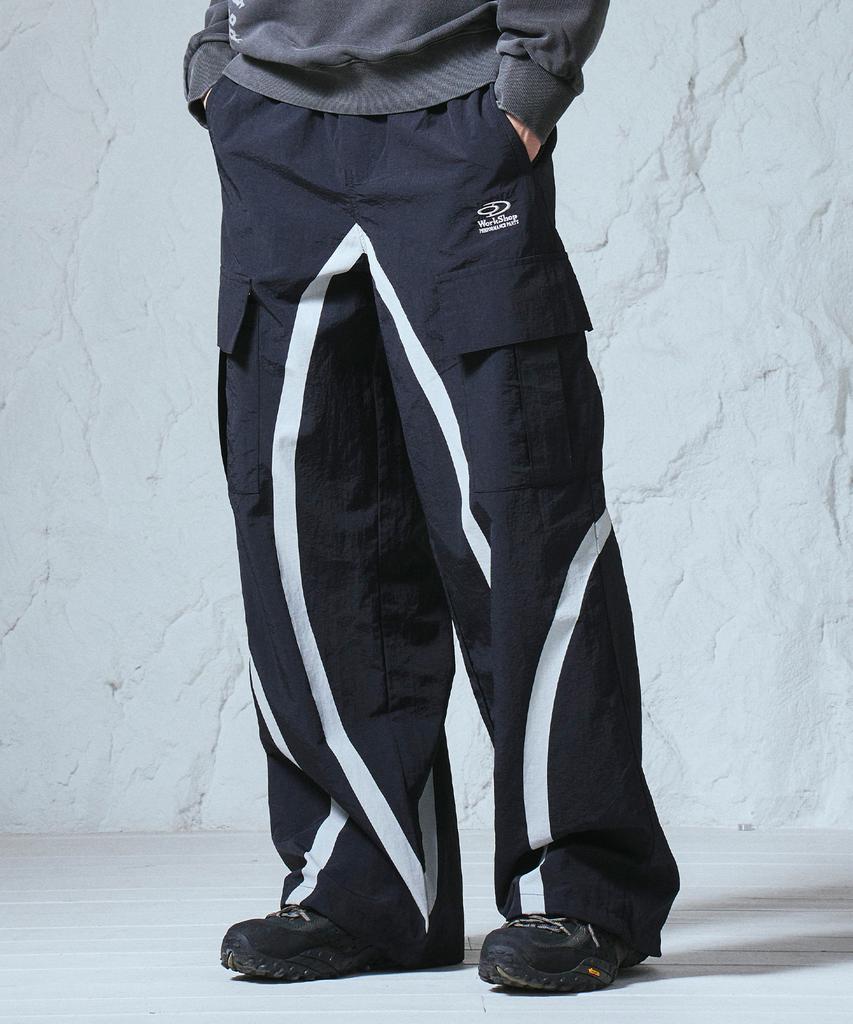 TRAVEL Bold Line Nylon Pants Black