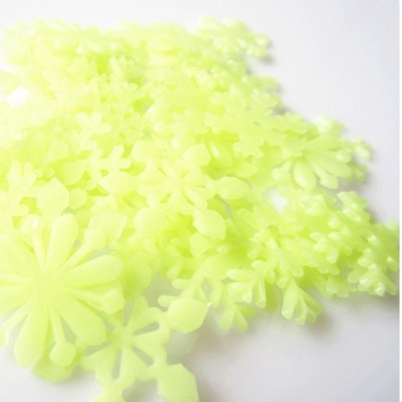 50 шт. Наклейки на стену Снег Рождественская наклейка Светящиеся в темноте Детская Спальня Дом Снежинка Светящиеся Флуоресцентные Наклейки на стену