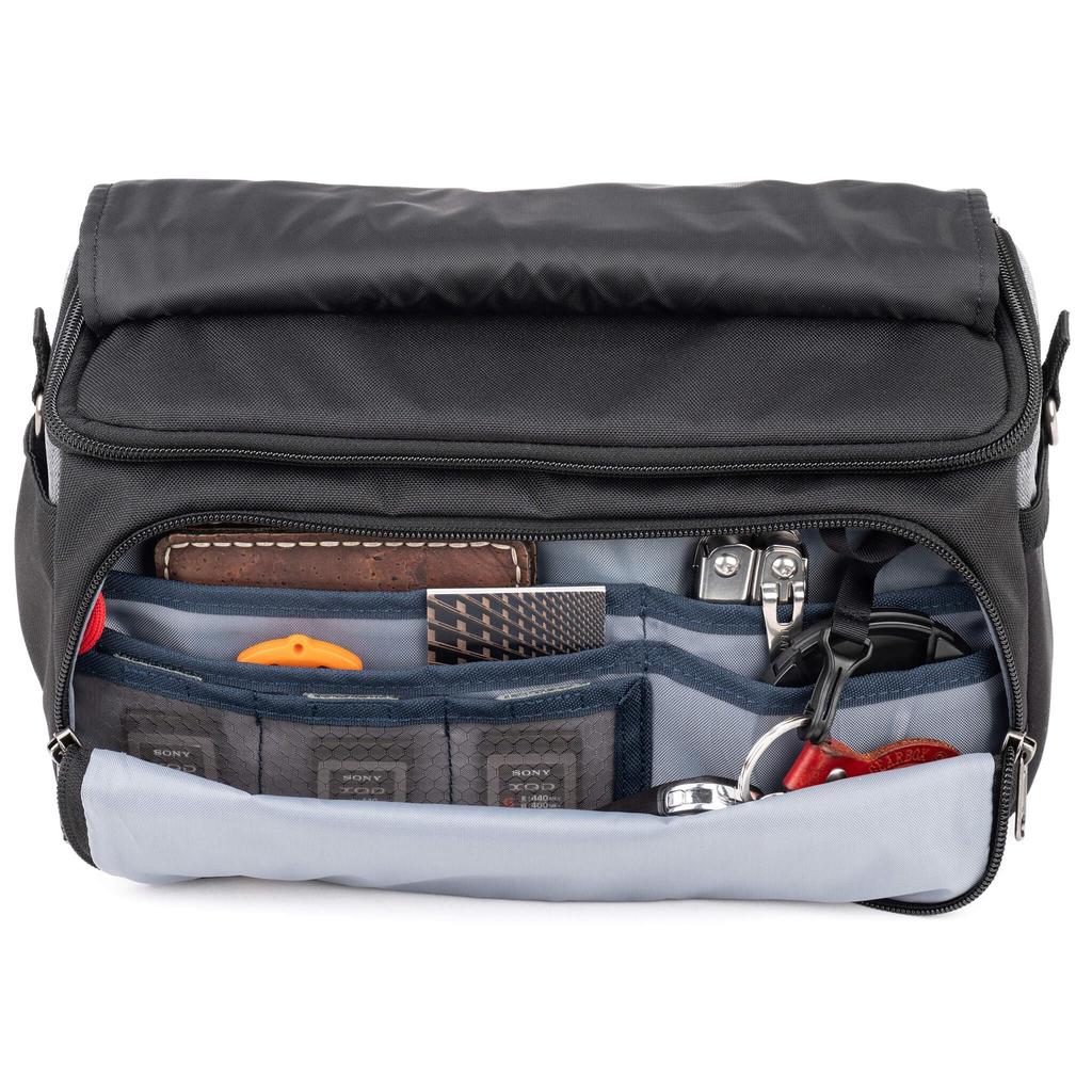 thinkTANKphoto Mirrorless Mover 25 V2 Camera Shoulder Bag Cool Gray 001314 []