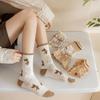 Женские носки с рисунком кролика из мультфильма Японские милые носки Kawaii Женские тисненые цветочные носки Harajuku Retro Streetwear Средняя длина носки