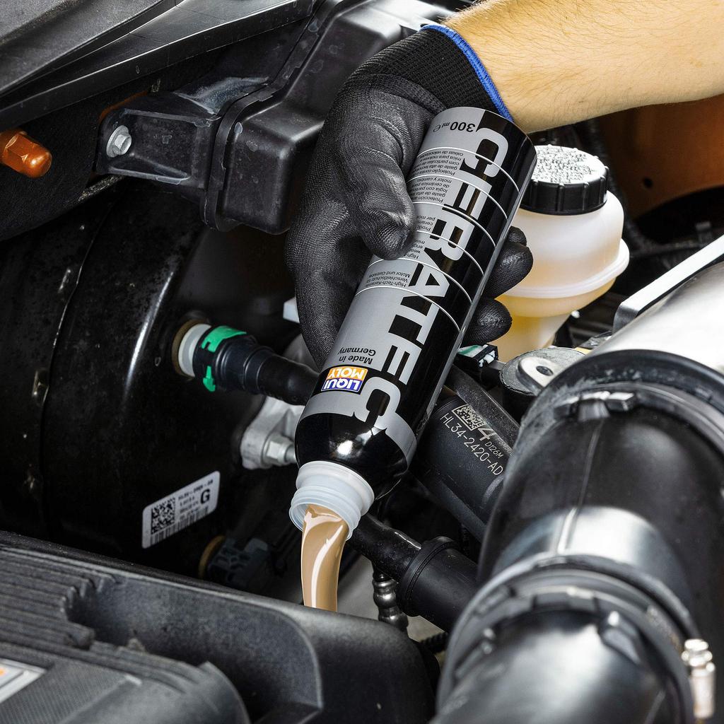 LIQUI MOLY Присадка в моторное масло для защиты двигателя Ceratec 300мл 20870 Liqui Moly