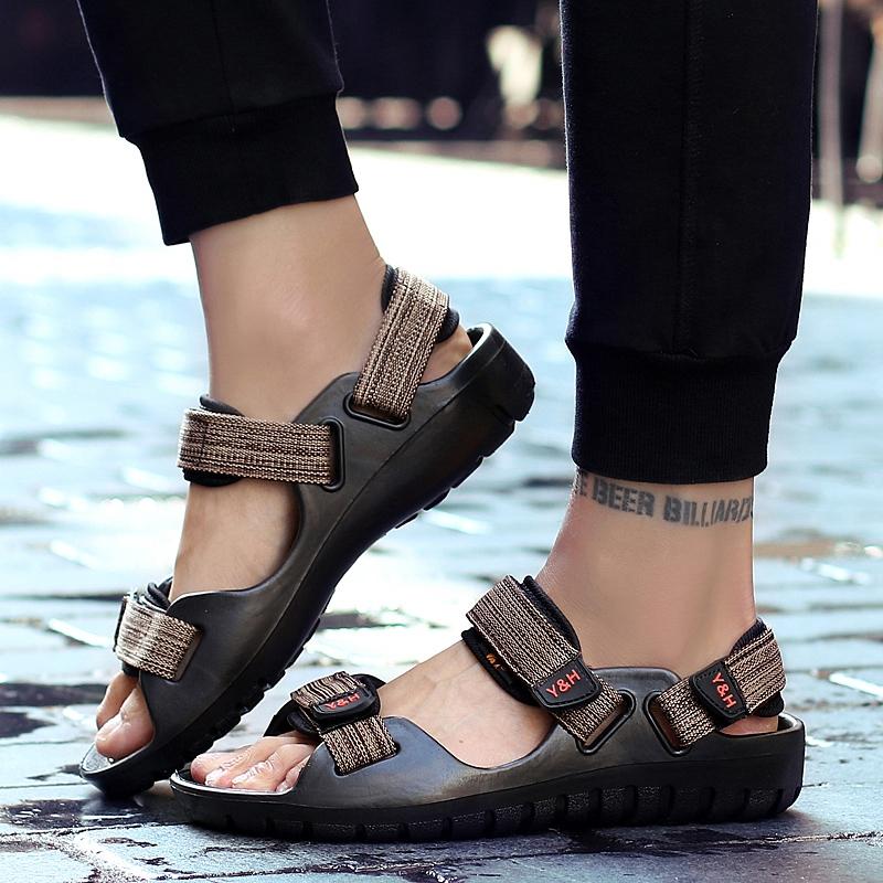 Мужская обувь Летние сандалии 2018 Новый тренд Римская пляжная обувь Вьетнамские сандалии для мальчиков Младшие школьники Мальчики