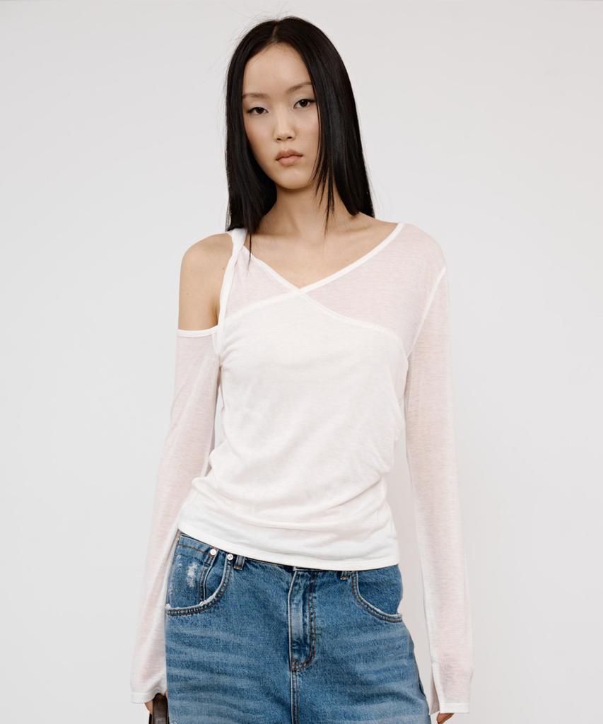 DEINET One Shoulder Draped Asymmetric Top In White