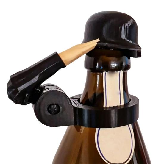 Crack Resistant Bottle Caps 2Pcs Funny Soldier Helmet Caps, Plastic Beer Toppers for Standard Collectible Bottles, Reusable Salute Cap Party