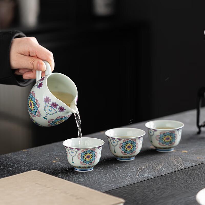 Керамический чайный набор Hongyu Doucai Baoxianghua из 11 предметов