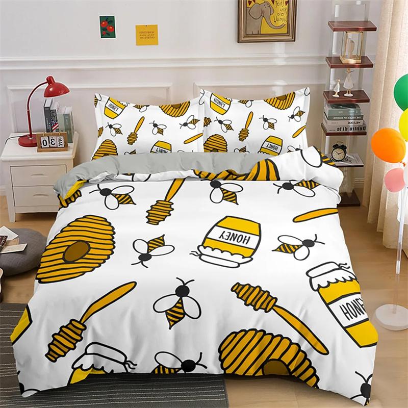 Cartoon Bee Duvet Cover Lovely Yellow Flying Animals Theme for Kids Boys Girls Gifts Women Beautiful Flowers Bedroom Decoration