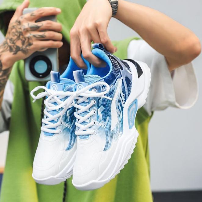 Весенняя мужская обувь 2025 года, новая студенческая спортивная и досуговая молодежная сетчатая универсальная обувь, дышащая обувь для мужчин