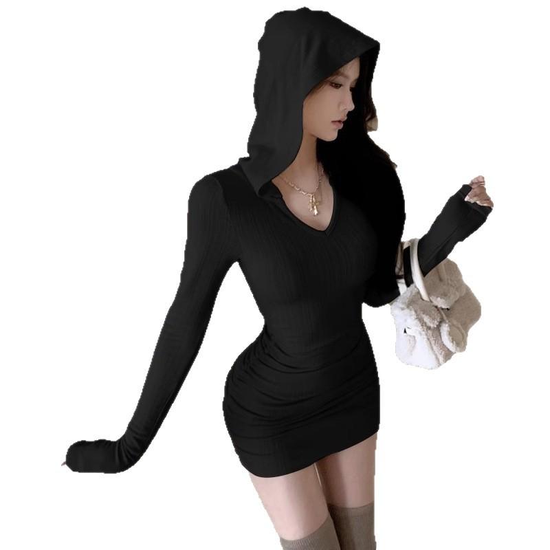 Spice girl sexy hooded V-neck dress women's autumn and winter new temperament advanced tight and thin inner hip skirt