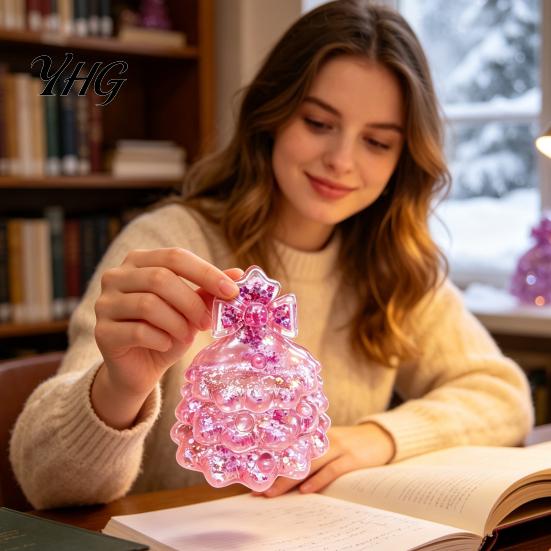 Рождественская елка Настольная игрушка Блестящая Сжимаемая игрушка, Рождественская сенсорная для снятия стресса, Медленно поднимающаяся Мини-фиджет Праздничный подарок Детям Взрослым