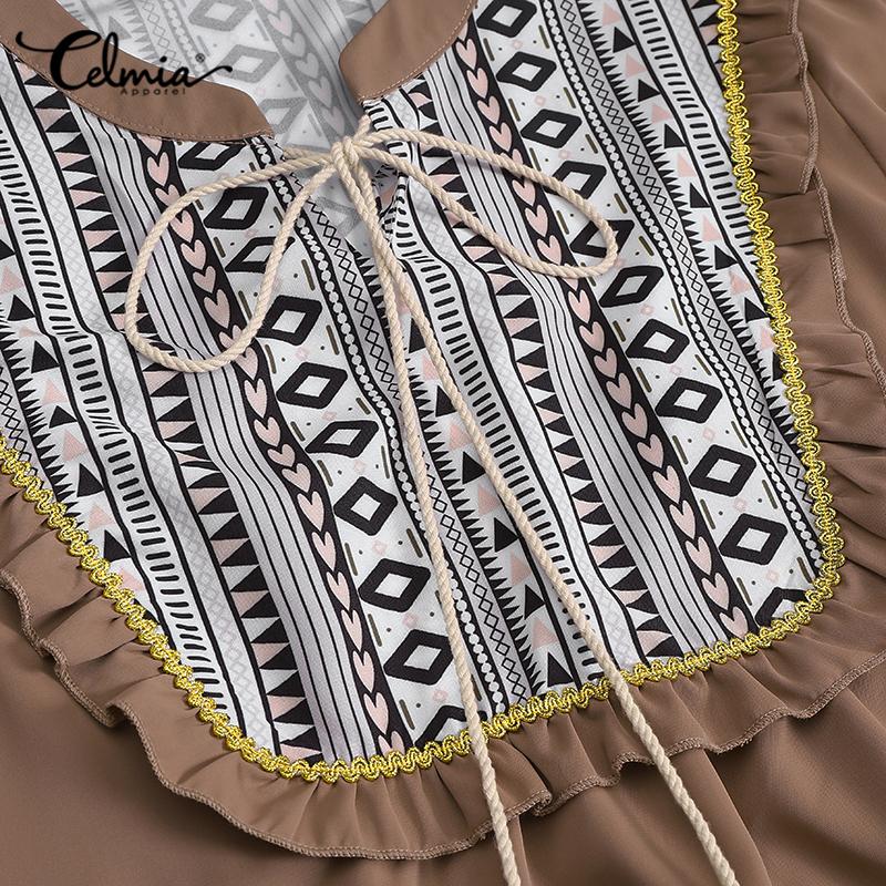 Женское демисезонное платье с вышивкой