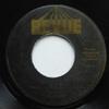 7-дюймовая пластинка IN CROWD Man From New Guinea NONE Revue Records Ямайка Регги Ска Даб Б/У