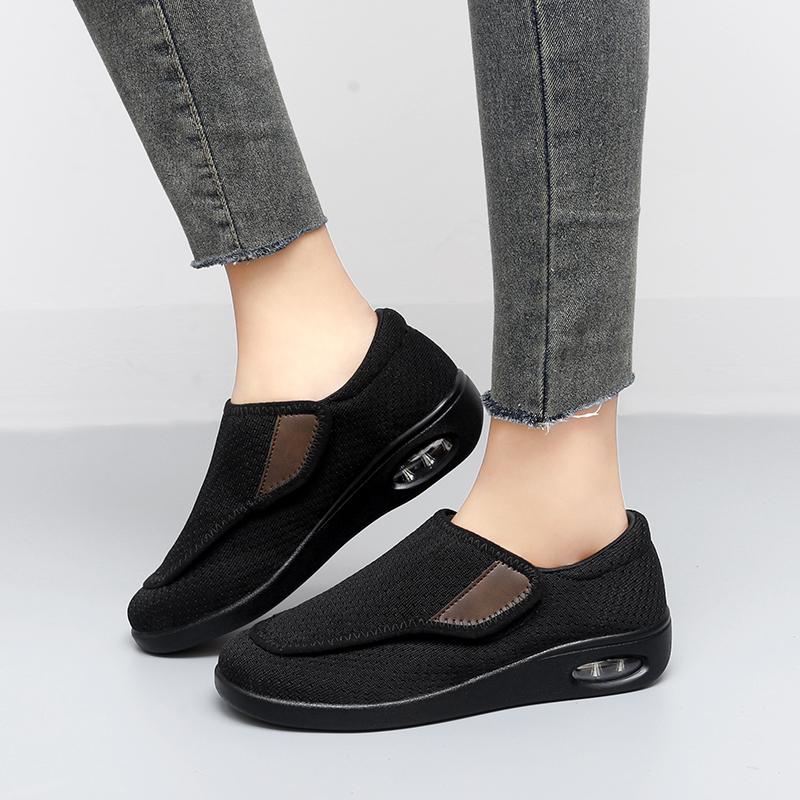 Женские кроссовки повседневные для улицы широкие легкие черные большого размера с воздушной подушкой ортопедические