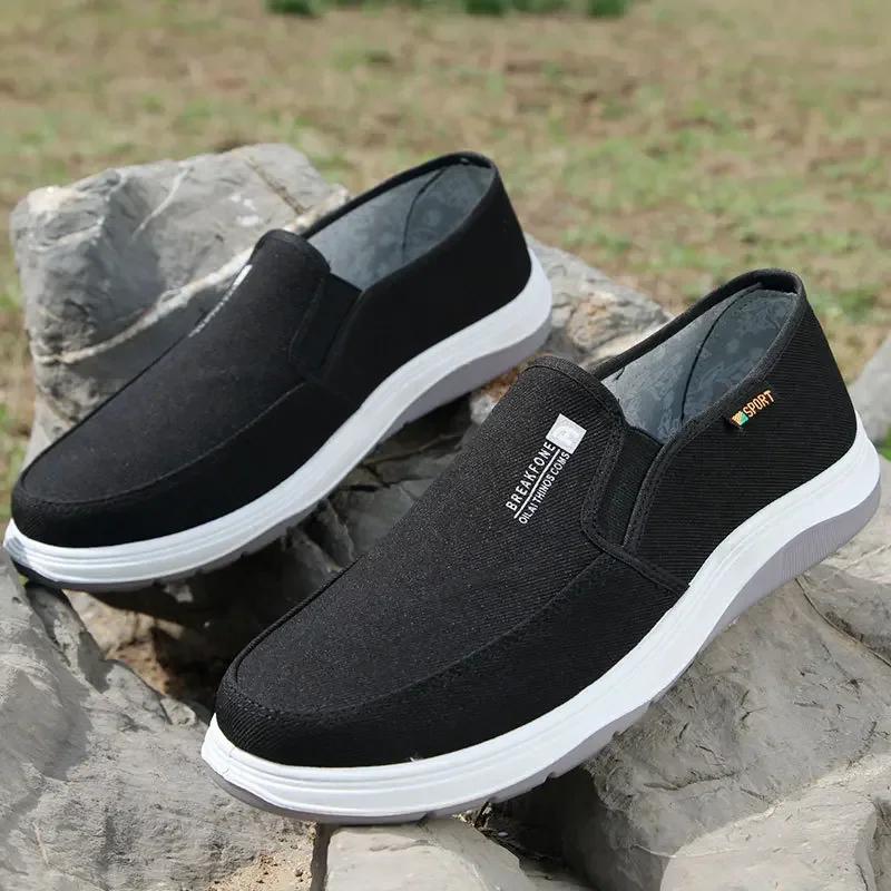 Мода 2024 года, весна и осень, новые мужские туфли из старой пекинской ткани, ленивые туфли на плоской подошве, удобная повседневная обувь с мягкой подошвой