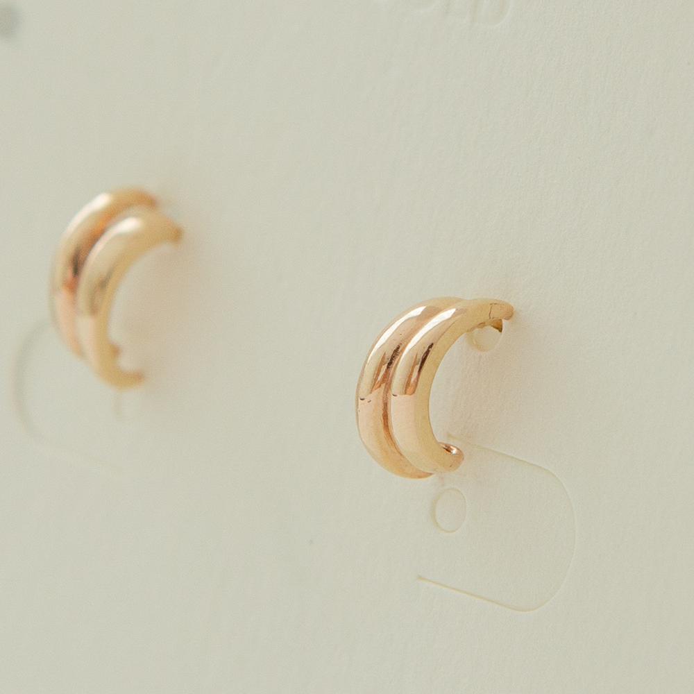 Lunne 14K Double Line Curve Stud Earrings (14K Gold) #Lfe13