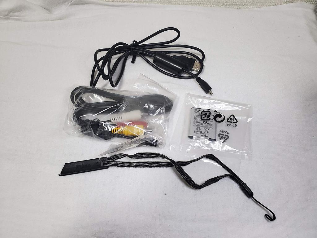 Nikon Цифровая камера COOLPIX S6400 с сенсорной ЖК-панелью и 12-кратным оптическим зумом, глянцевая красная S6400RD