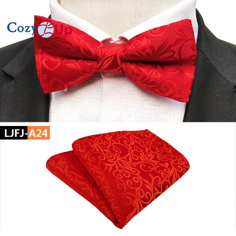 Костюм-двойка с галстуком-бабочкой и нагрудным платком с узором пейсли