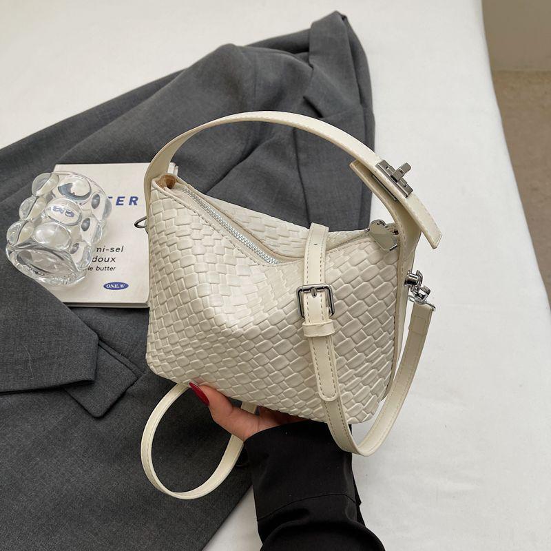 Трендовая женская плетеная сумка 2025: Летняя модная сумка кроссбоди-подушка для простых поездок