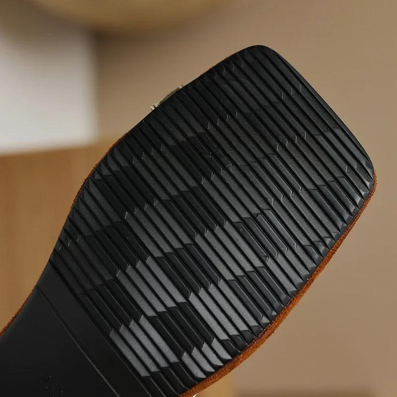 Women's New Spring/Summer Square Head Casual and Comfortable Medium Heel Large Metal Loose Buckle Open Toe Beach Sandals