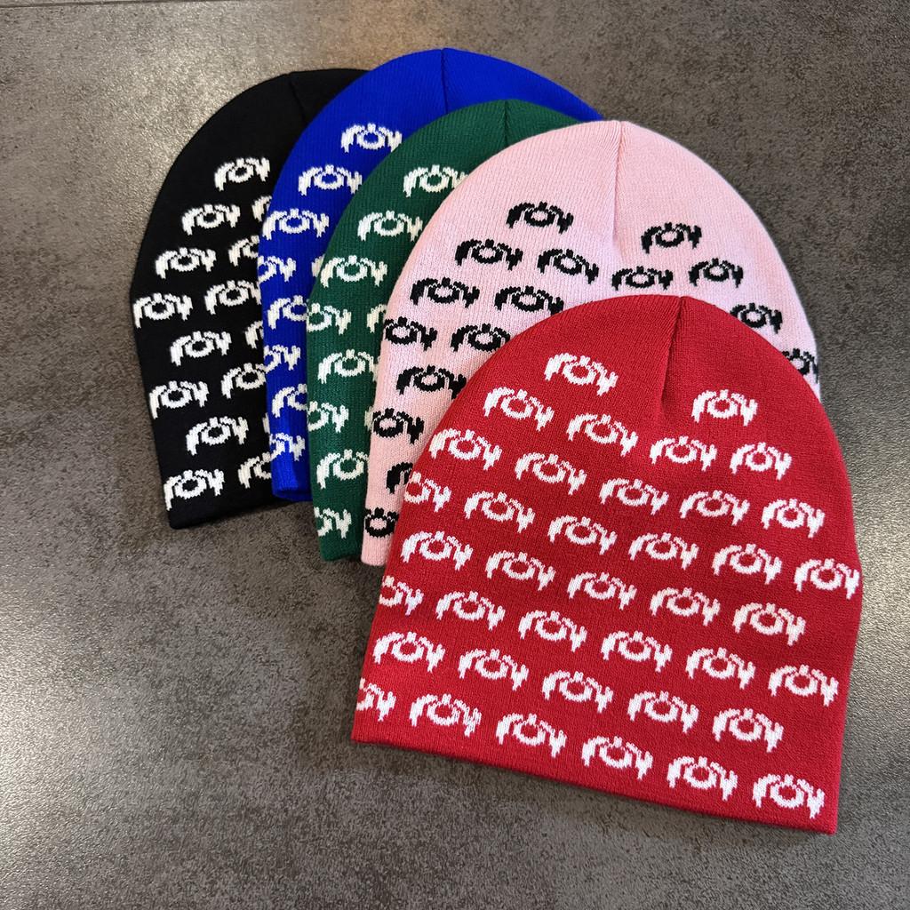 Объемная вязаная шапка-бини с высоким верхом и наушниками для тепла осенью и зимой для мужчин и женщин