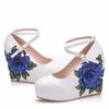 Женские туфли-лодочки на танкетке, синие кружевные цветы, высокие каблуки, женские туфли-лодочки для вечеринки, свадебные туфли 11 см, большой размер